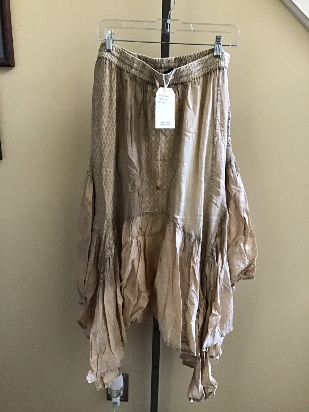 YOUNG THREADS NWT Skirt Latte Cream Ruffles Elastic Large Xlarge 1X 2X